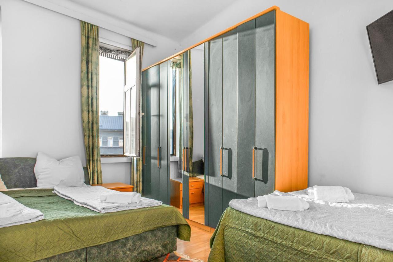 Joyful 2Br Shared Apt Near Millenium Tower & Danube River Wenen Buitenkant foto