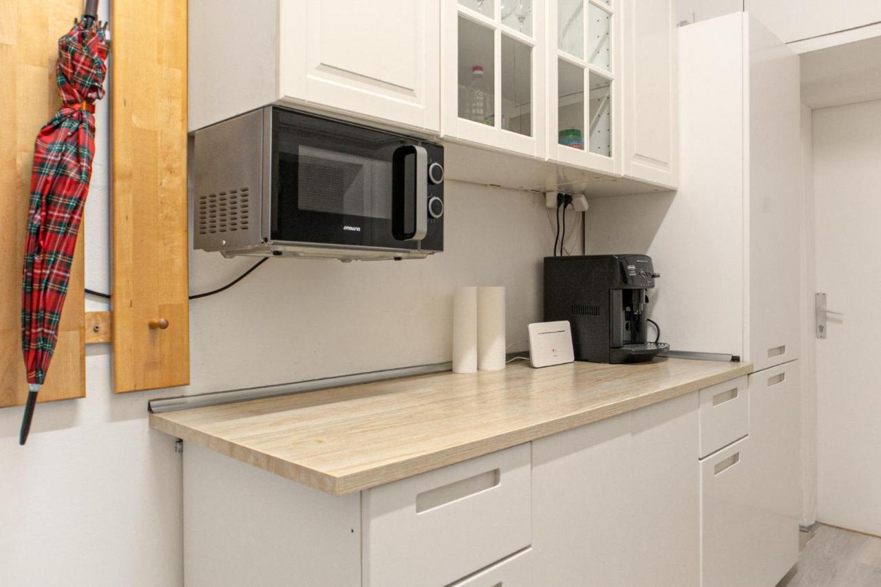 Joyful 2Br Shared Apt Near Millenium Tower & Danube River Wenen Buitenkant foto