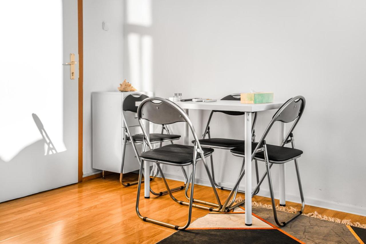 Joyful 2Br Shared Apt Near Millenium Tower & Danube River Wenen Buitenkant foto