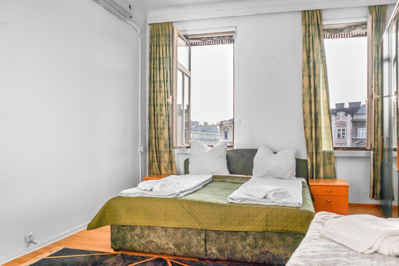 Joyful 2Br Shared Apt Near Millenium Tower & Danube River Wenen Buitenkant foto